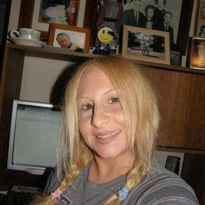 Meet your Posher, Lesley